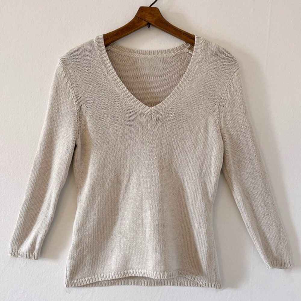 Silk-Blend Knit Light Gray V-Neck Sweater